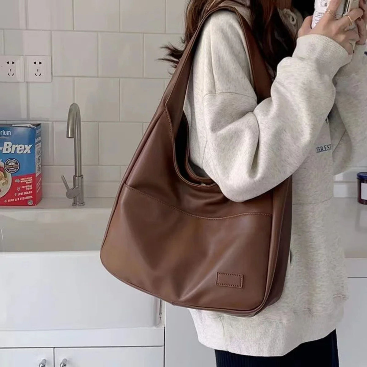 Fashionable Casual Tote & Black Leather Shoulder Bag For Women's
