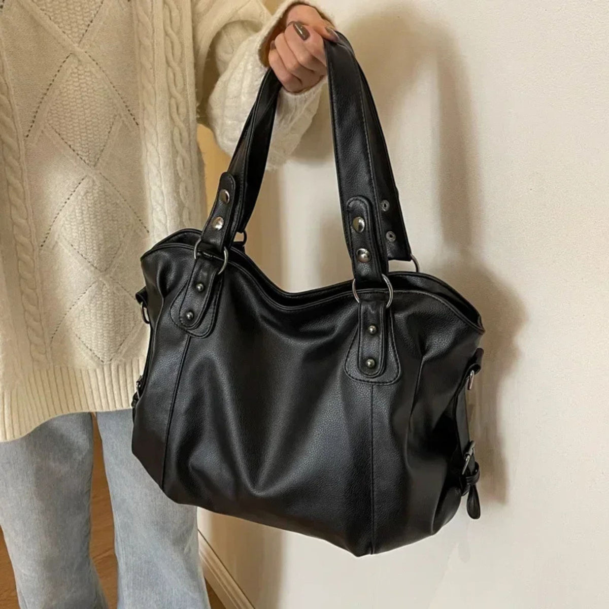 Women's High-Quality Soft PU Leather Shoulder Bag with Compartments
