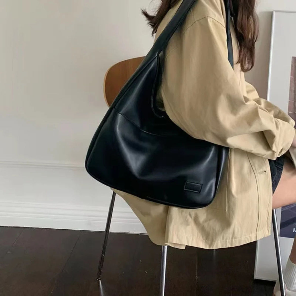 Fashionable Casual Tote & Black Leather Shoulder Bag For Women's